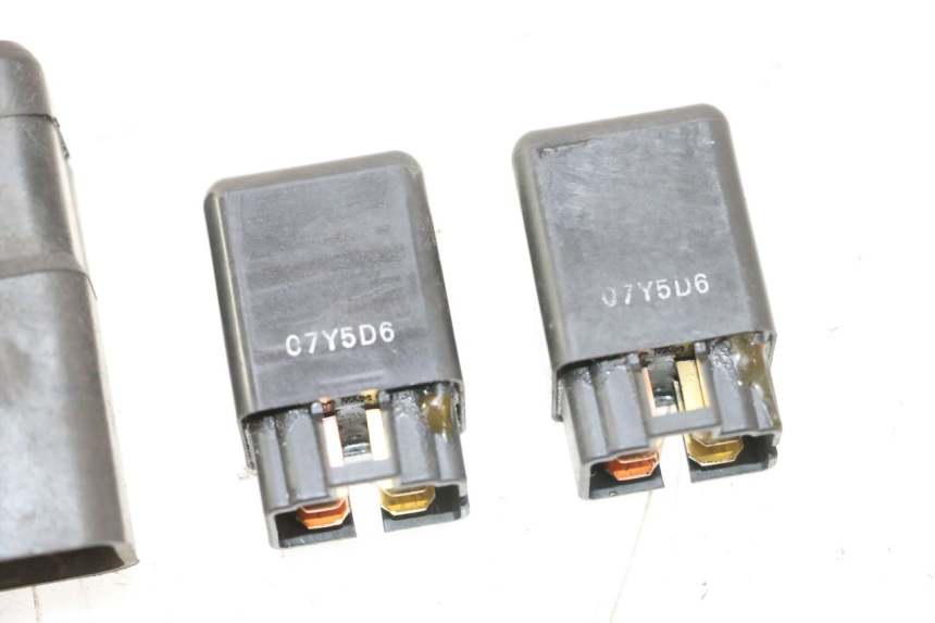 photo de ELEKTRISCH RELAIS SUZUKI GSR 600 (2005 - 2012) - Technische close-up