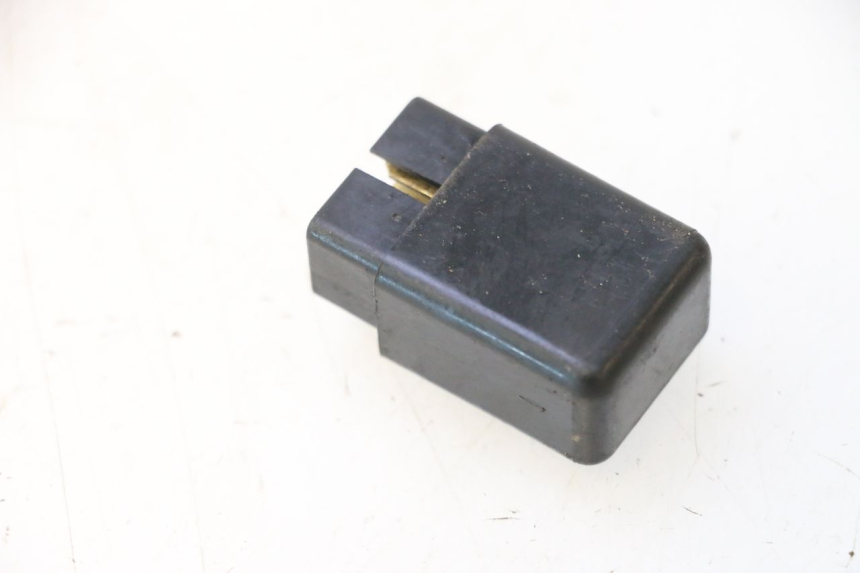 photo de ELEKTRISCH RELAIS SUZUKI GSX F GSXF 750 (1988 - 1998) - Zoom op gebruiksstaat