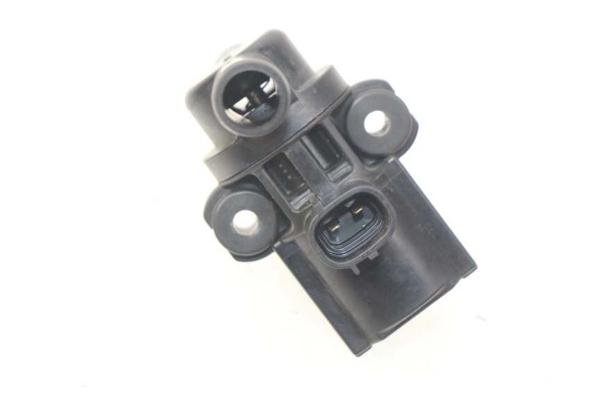 photo de ELEKTRISCH RELAIS SUZUKI GSX-R GSXR 750 (2011 - 2016) - Zoom op gebruiksstaat