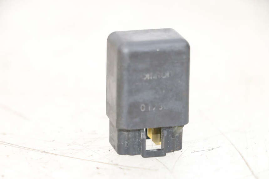 photo de ELEKTRISCH RELAIS SUZUKI GSXR GSX-R 1000 (2003 - 2004) - Hoofdaanzicht