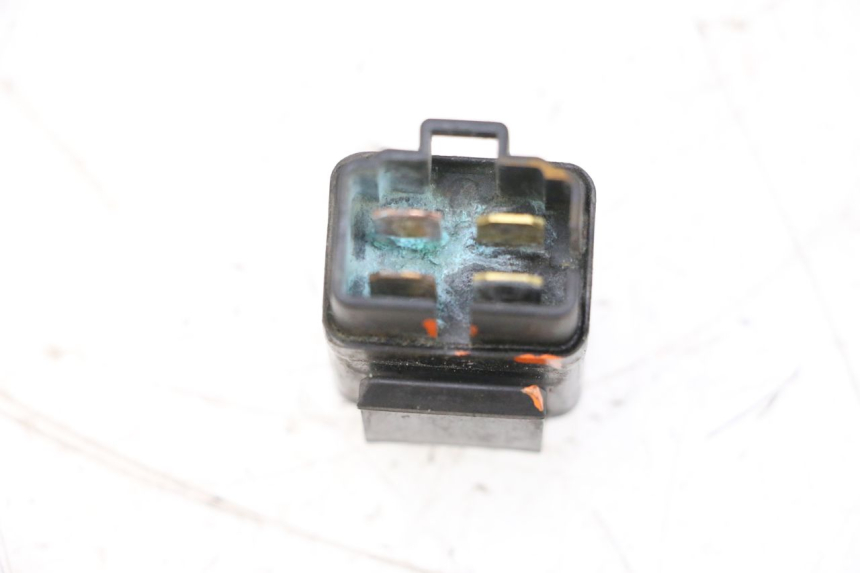 photo de ELEKTRISCH RELAIS SUZUKI GSXR GSX-R 1000 (2003 - 2004) - Andere kijkhoek