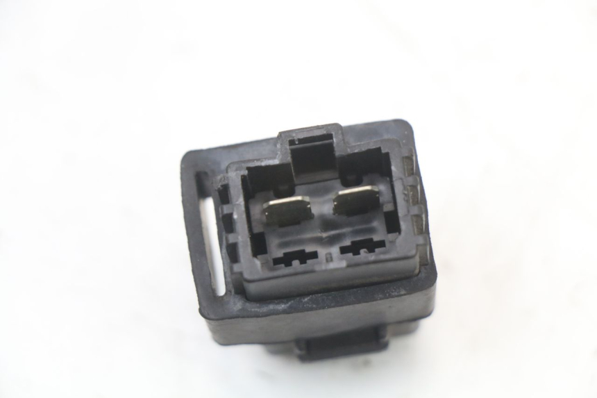 photo de ELEKTRISCH RELAIS HYOSUNG GTR 125 (2006 - 2008) - Detail van het onderdeel