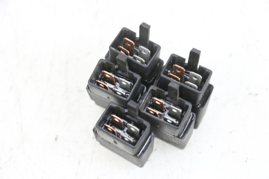 photo de ELEKTRISCH RELAIS SYM GTS EVO 125 (2009 - 2013) - Zoom op gebruiksstaat