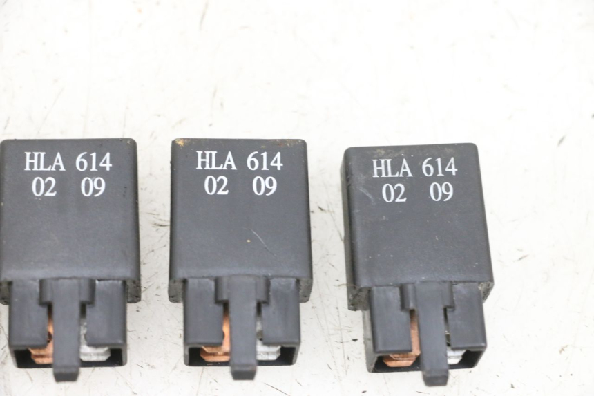 photo de ELEKTRISCH RELAIS SYM GTS EVO 125 (2009 - 2013) - Andere kijkhoek