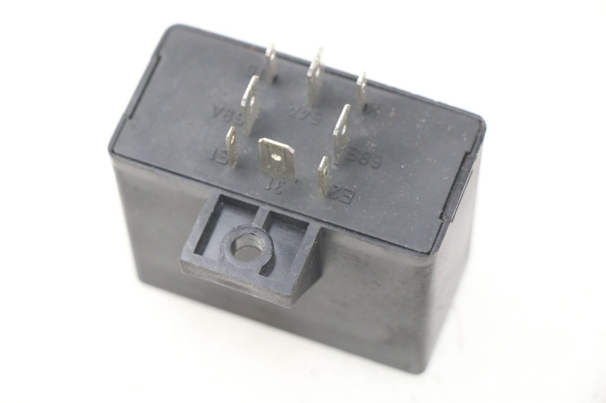 photo de ELEKTRISCH RELAIS BMW K100 1000 (1982 - 1990) - Detail van het onderdeel