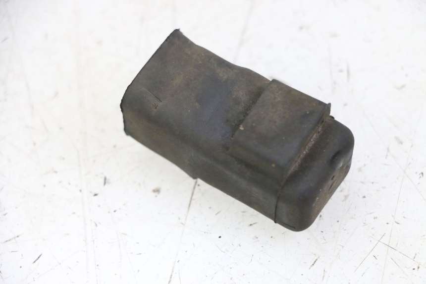 photo de ELEKTRISCH RELAIS KAWASAKI ZR7 ZR-7 S 750 (1999 - 2004) - Detail van het onderdeel