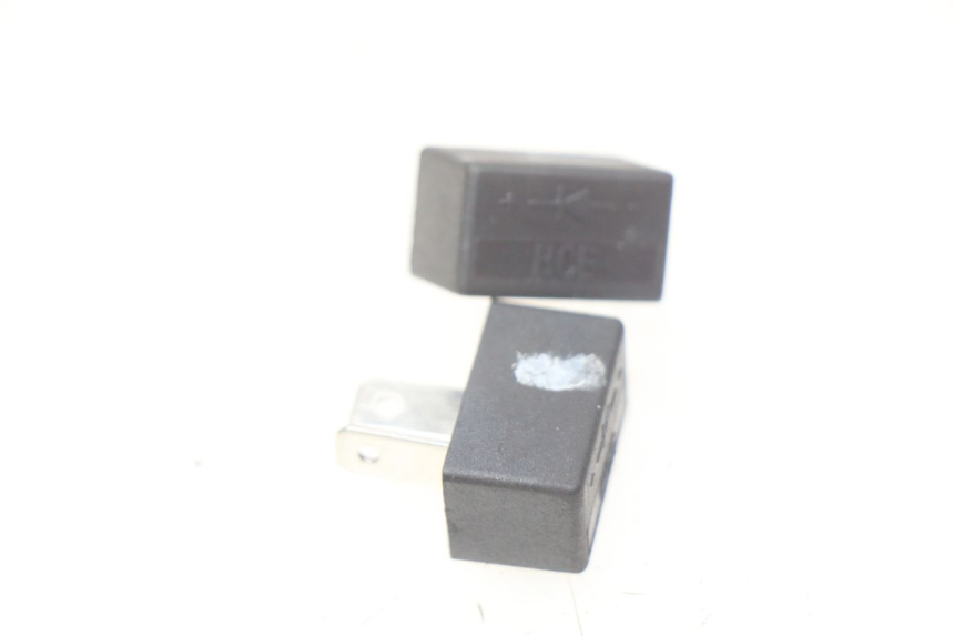 photo de ELEKTRISCH RELAIS PEUGEOT KISBEE 4T 50 (2018 - 2022) - Detail van het onderdeel