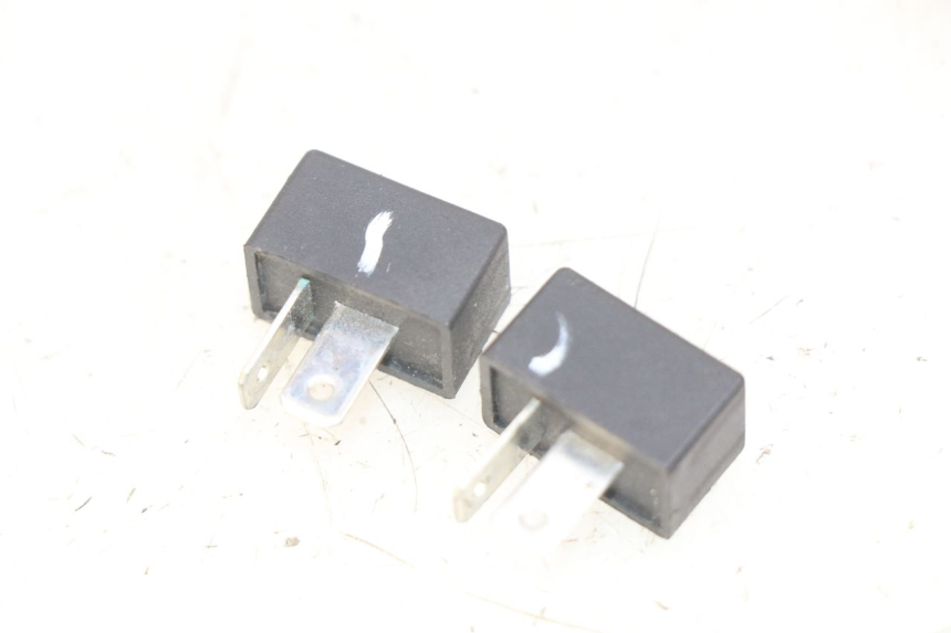 photo de ELEKTRISCH RELAIS PEUGEOT KISBEE 4T 50 (2018 - 2022) - Zoom op gebruiksstaat