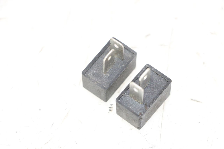 photo de ELEKTRISCH RELAIS PEUGEOT KISBEE 4T 50 (2018 - 2022) - Zoom op gebruiksstaat