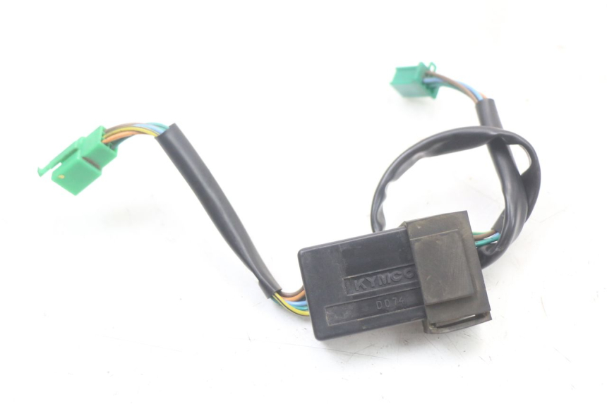 photo de ELEKTRISCH RELAIS KYMCO X-TOWN XTOWN 125 (2016 - 2021) - Detail van het onderdeel