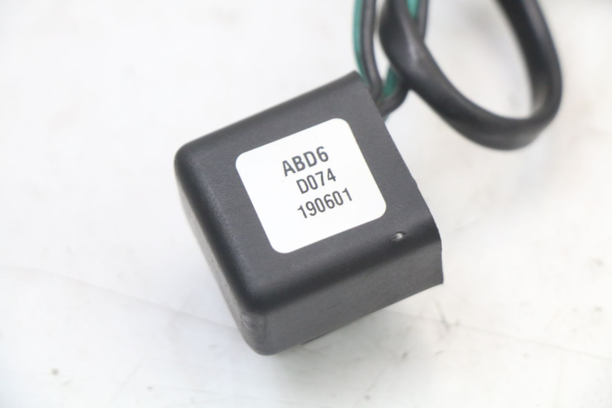 photo de ELEKTRISCH RELAIS KYMCO X-TOWN XTOWN 125 (2016 - 2021) - Detail van het onderdeel