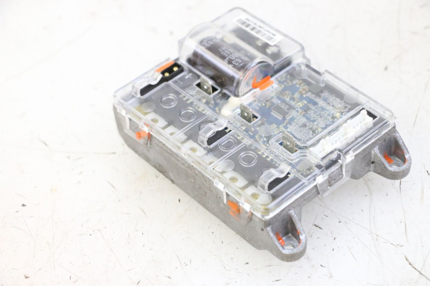 photo de ELEKTRISCH RELAIS XIAOMI MI PRO 2 1 - Bevestigingspunten