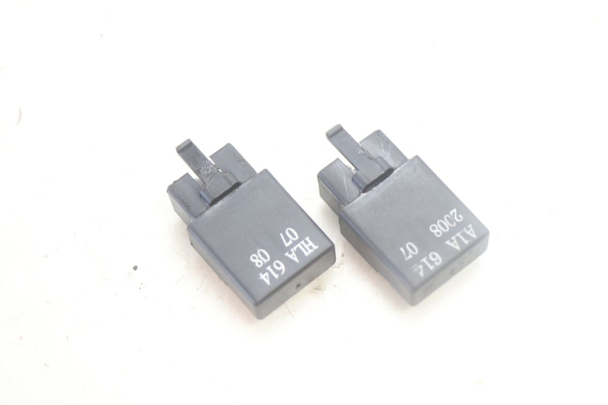 photo de ELEKTRISCH RELAIS SYM MIO 50 (2005 - 2010) - Detail van het onderdeel