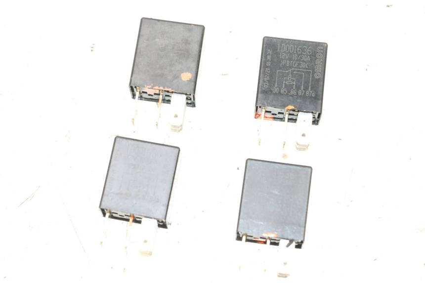 photo de ELEKTRISCH RELAIS PIAGGIO MP3 HPE 300 (2019 - 2026) - Hoofdaanzicht