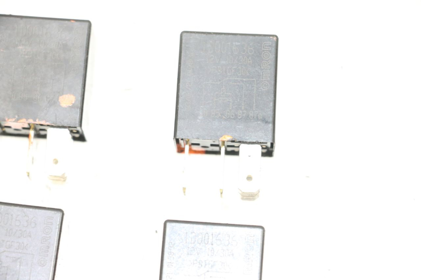 photo de ELEKTRISCH RELAIS PIAGGIO MP3 HPE 300 (2019 - 2026) - Technische close-up