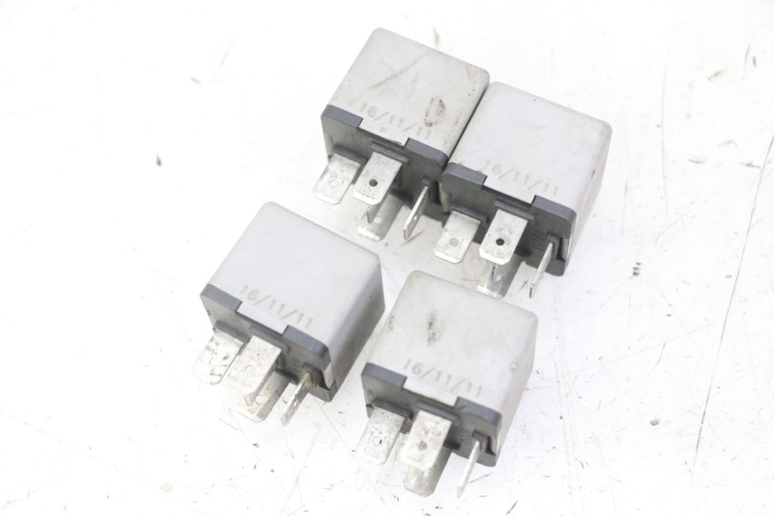 photo de ELEKTRISCH RELAIS PIAGGIO MP3 LT 300 (2010 - 2016) - Detail van het onderdeel