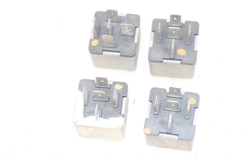 photo de ELEKTRISCH RELAIS PIAGGIO MP3 LT 300 (2010 - 2016) - Detail van het onderdeel