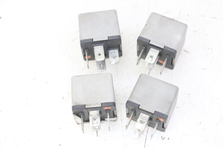 photo de ELEKTRISCH RELAIS PIAGGIO MP3 LT 300 (2010 - 2016) - Zoom op gebruiksstaat