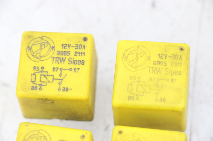 photo de ELEKTRISCH RELAIS PIAGGIO MP3 LT 400 (2007 - 2012) - Zoom op gebruiksstaat