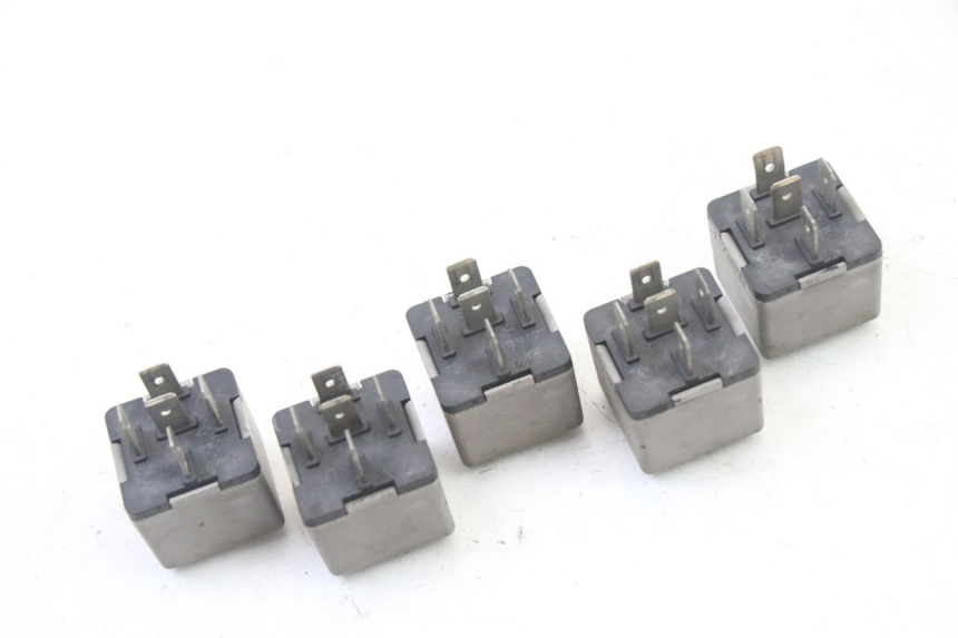 photo de ELEKTRISCH RELAIS PIAGGIO MP3 500 (2011 - 2015) - Zoom op gebruiksstaat