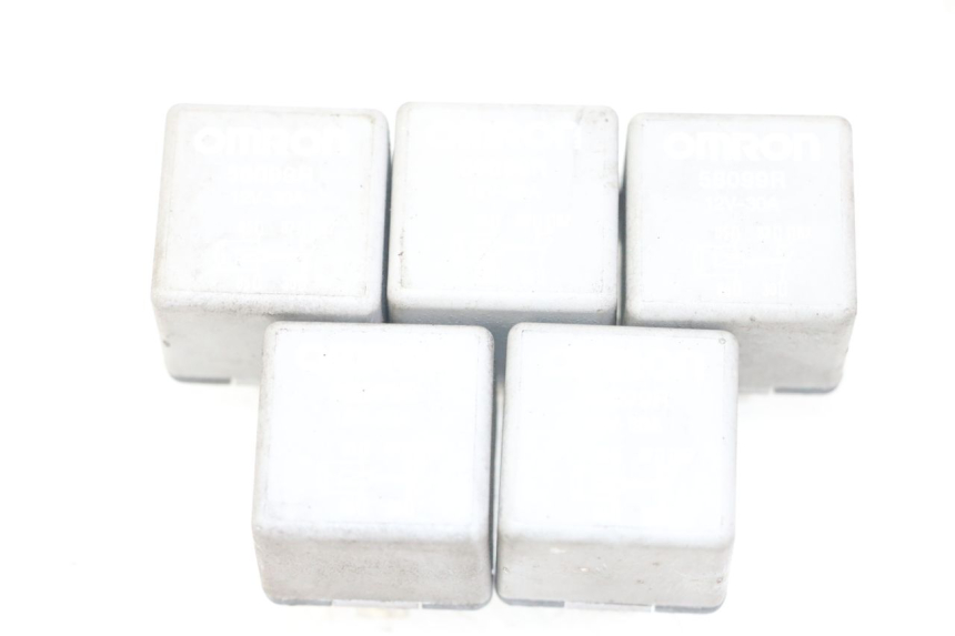 photo de ELEKTRISCH RELAIS PIAGGIO MP3 500 (2014 - 2017) - Detail van het onderdeel