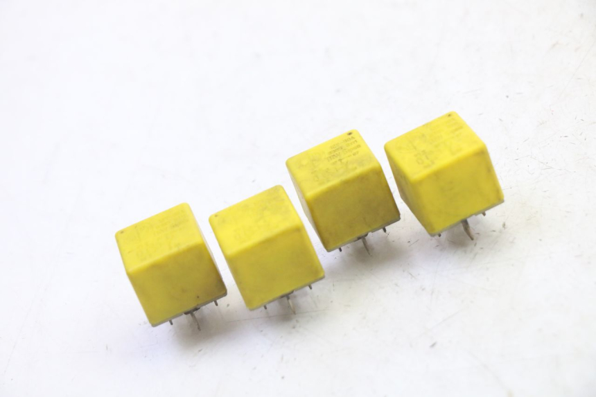 photo de ELEKTRISCH RELAIS PIAGGIO MP3 RL 250 (2006 - 2010) - Detail van het onderdeel