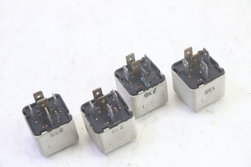 photo de ELEKTRISCH RELAIS PIAGGIO MP3 RL 250 (2006 - 2010) - Technische close-up