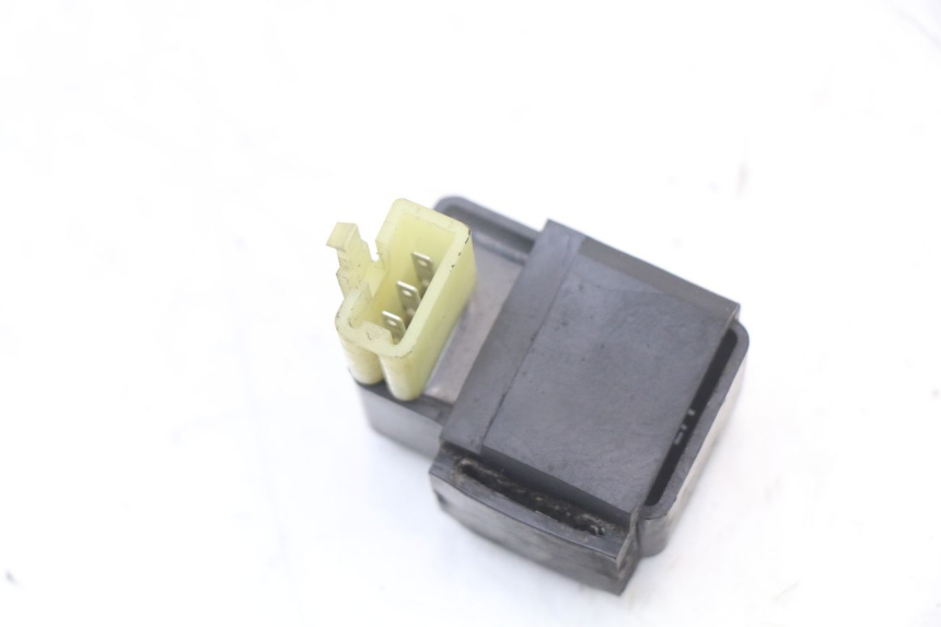 photo de ELEKTRISCH RELAIS HONDA NTV DEAUVILLE 650 (1998 - 2001) - Hoofdaanzicht