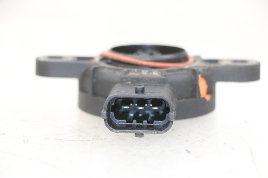 photo de ELEKTRISCH RELAIS PIAGGIO MP3 125 (2006 - 2014) - Zoom op gebruiksstaat