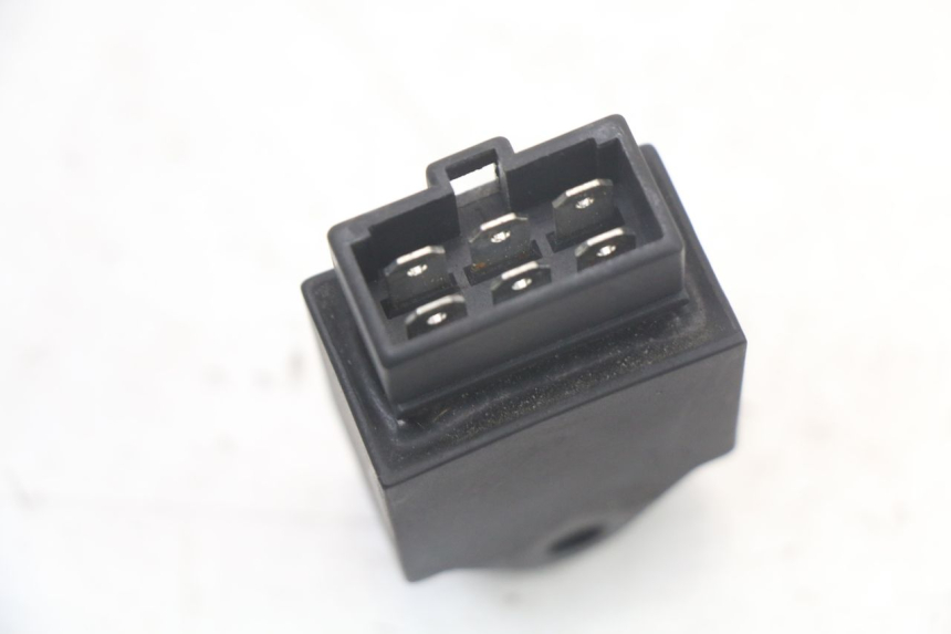 photo de ELEKTRISCH RELAIS PIAGGIO NEW TYPHOON 50 (2010 - 2017) - Zoom op gebruiksstaat