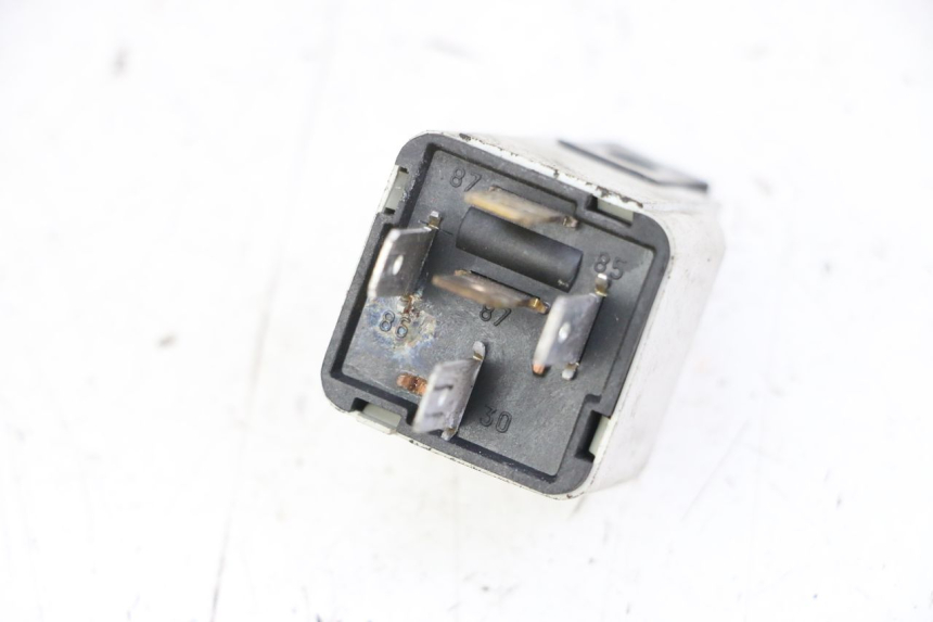 photo de ELEKTRISCH RELAIS PIAGGIO VESPA LX 150 (2005 - 2013) - Zoom op gebruiksstaat