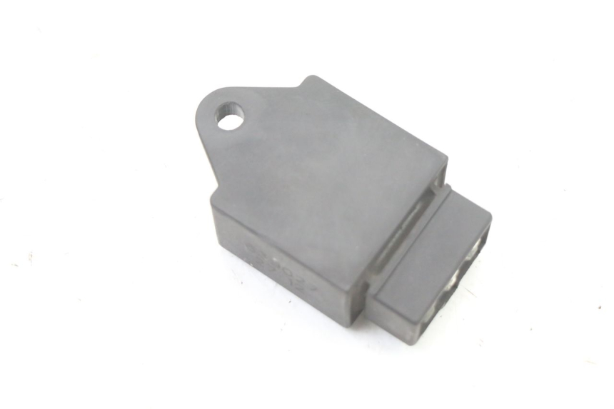 photo de ELEKTRISCH RELAIS PIAGGIO VESPA LX 2T 50 (2005 - 2013) - Zoom op gebruiksstaat