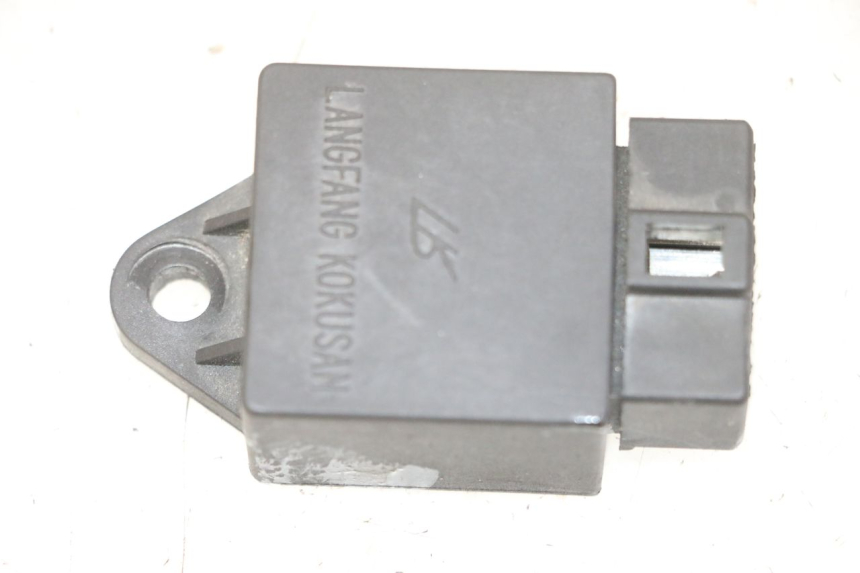 photo de ELEKTRISCH RELAIS PIAGGIO VESPA S 2T 50 (2007 - 2014) - Detail van het onderdeel