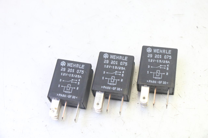 photo de ELEKTRISCH RELAIS LIGIER PULSE 3 1 (2014 - 2020) - Bevestigingspunten