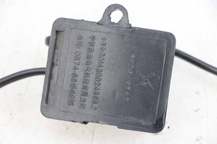 photo de ELEKTRISCH RELAIS EFUN PUSA 1 - Detail van het onderdeel