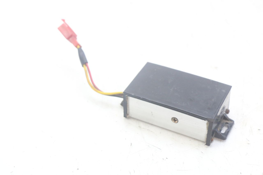 photo de ELEKTRISCH RELAIS DOLPHIN PYGMY 1 (2020 - 2024) - Detail van het onderdeel