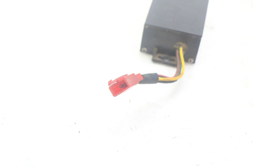 photo de ELEKTRISCH RELAIS DOLPHIN PYGMY 1 (2020 - 2024) - Zoom op gebruiksstaat