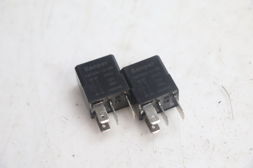 photo de ELEKTRISCH RELAIS JM MOTORS R-MAX TECH 50 (2024 - 2026) - Hoofdaanzicht