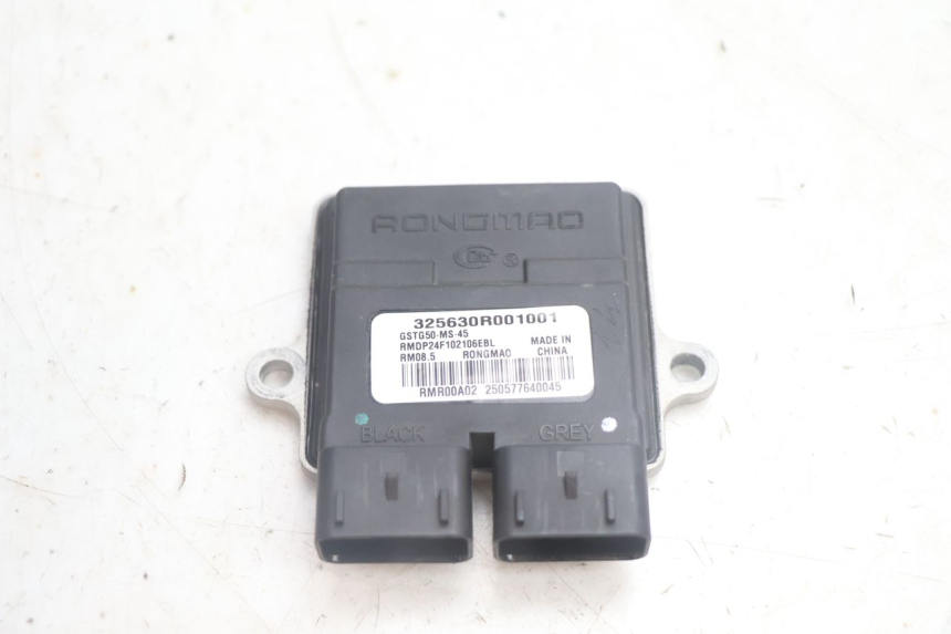 photo de ELEKTRISCH RELAIS JM MOTORS R-MAX TECH 50 (2024 - 2026) - Hoofdaanzicht