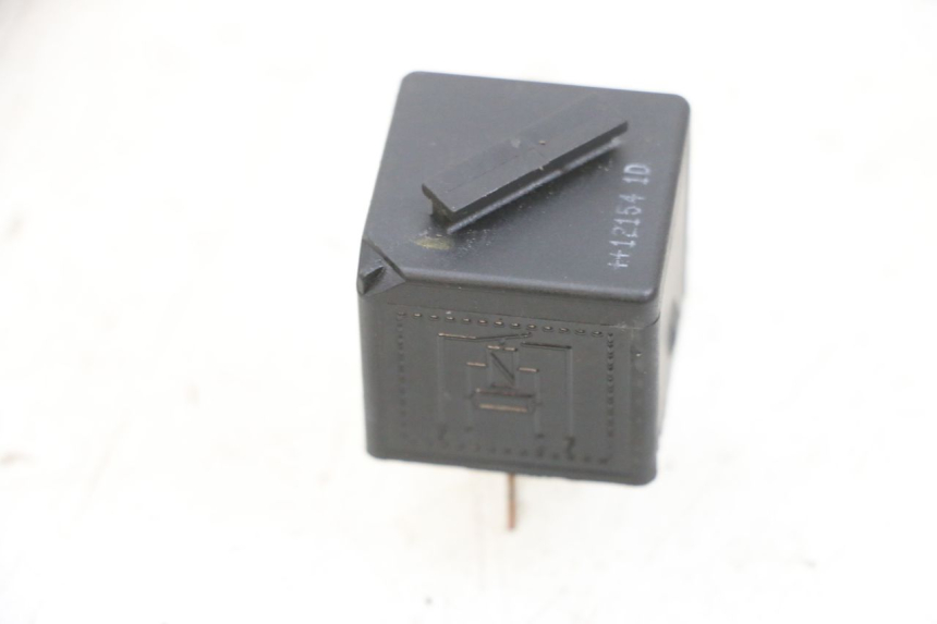 photo de ELEKTRISCH RELAIS BMW R RT ABS 1200 (2010 - 2014) - Detail van het onderdeel