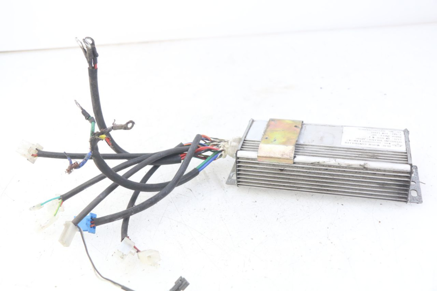 photo de ELEKTRISCH RELAIS RED ELECTRIC RED E PRO 1 (2017 - 2019) - Zoom op gebruiksstaat