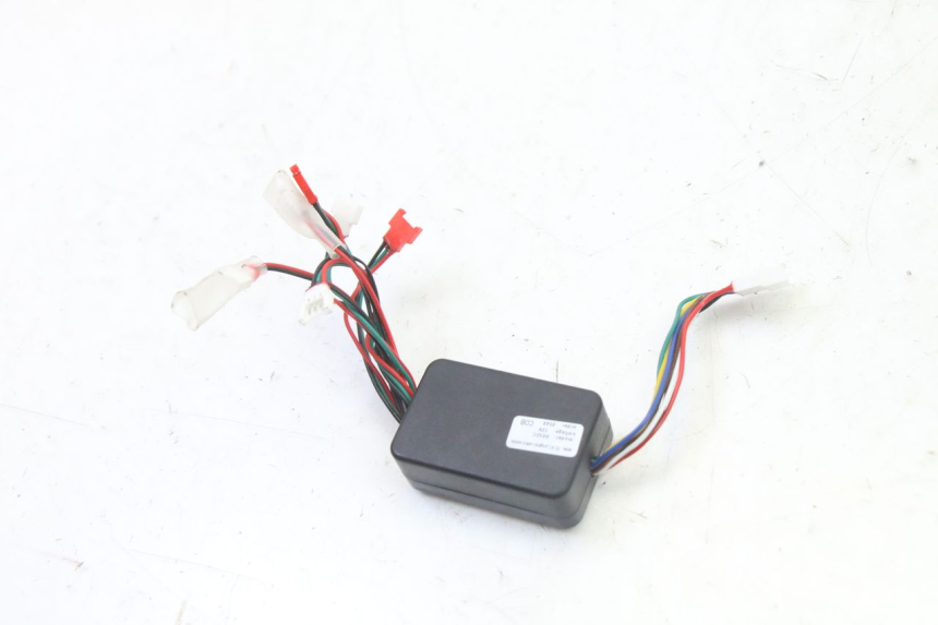 photo de ELEKTRISCH RELAIS PUNK ELECTRIC RIDER 1 - Zoom op gebruiksstaat