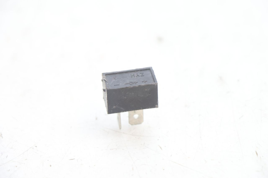 photo de ELEKTRISCH RELAIS YAMASAKI ROADSTER 50 (2013 - 2018) - Detail van het onderdeel