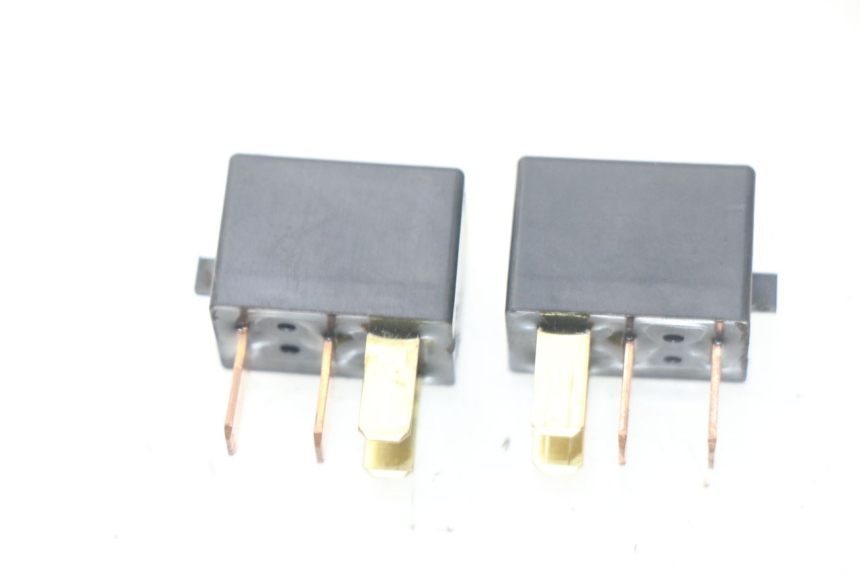 photo de ELEKTRISCH RELAIS TNT MOTOR ROMA 10' 4T 50 (2019 - 2022) - Detail van het onderdeel