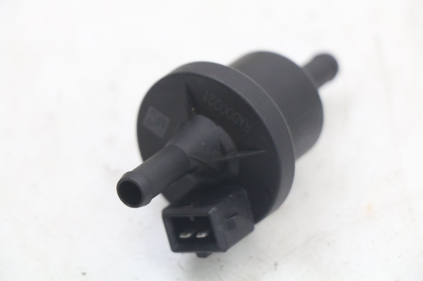 photo de ELEKTRISCH RELAIS ROYAL ENFIELD CONTINENTAL GT 650 (2019 - 2024) - Zoom op gebruiksstaat