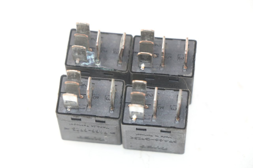 photo de ELEKTRISCH RELAIS PEUGEOT SATELIS 500 (2007 - 2013) - Zoom op gebruiksstaat