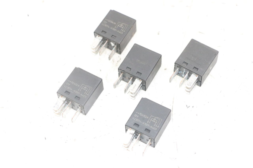 photo de ELEKTRISCH RELAIS PEUGEOT SATELIS 125 (2013 - 2018) - Hoofdaanzicht