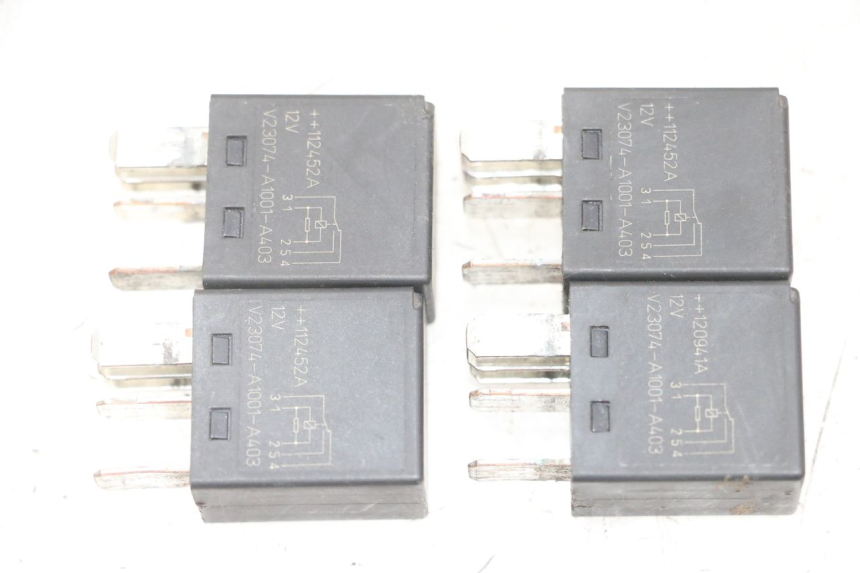 photo de ELEKTRISCH RELAIS PEUGEOT SATELIS 125 (2013 - 2018) - Detail van het onderdeel