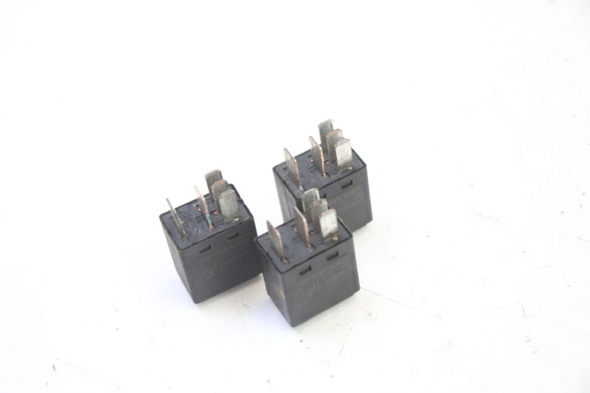 photo de ELEKTRISCH RELAIS PEUGEOT SATELIS 250 (2006 - 2012) - Detail van het onderdeel