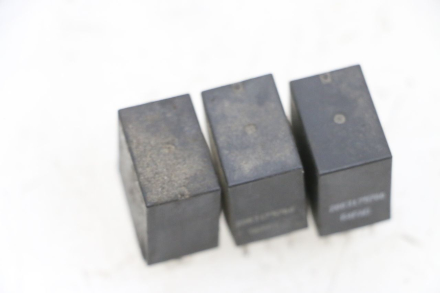 photo de ELEKTRISCH RELAIS PEUGEOT SPEEDFIGHT 4 4T EFI 50 (2021 - 2025) - Detail van het onderdeel